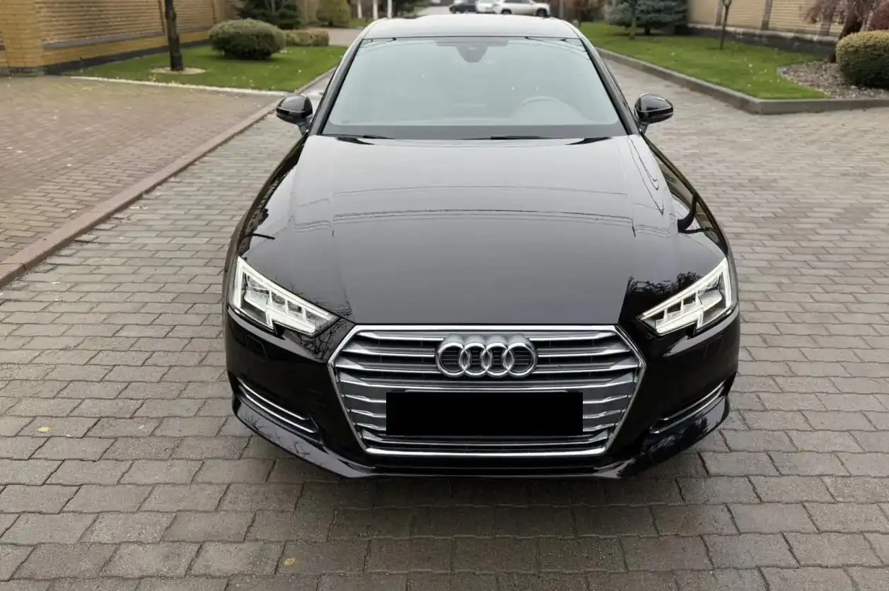 Продажа Audi A4 (B9) 2017 года, S-line