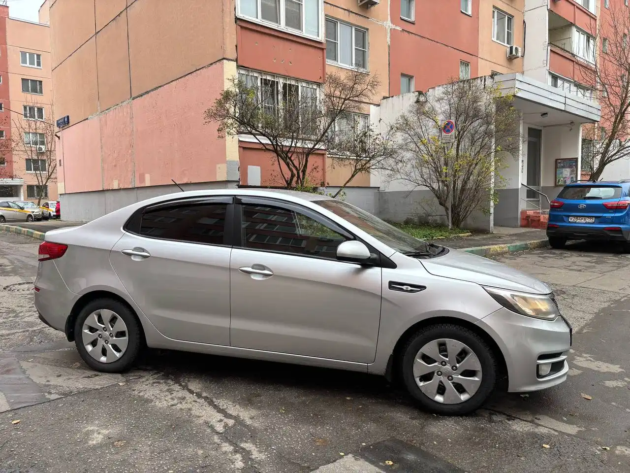 Продажа Kia Rio 2015 года с АКПП