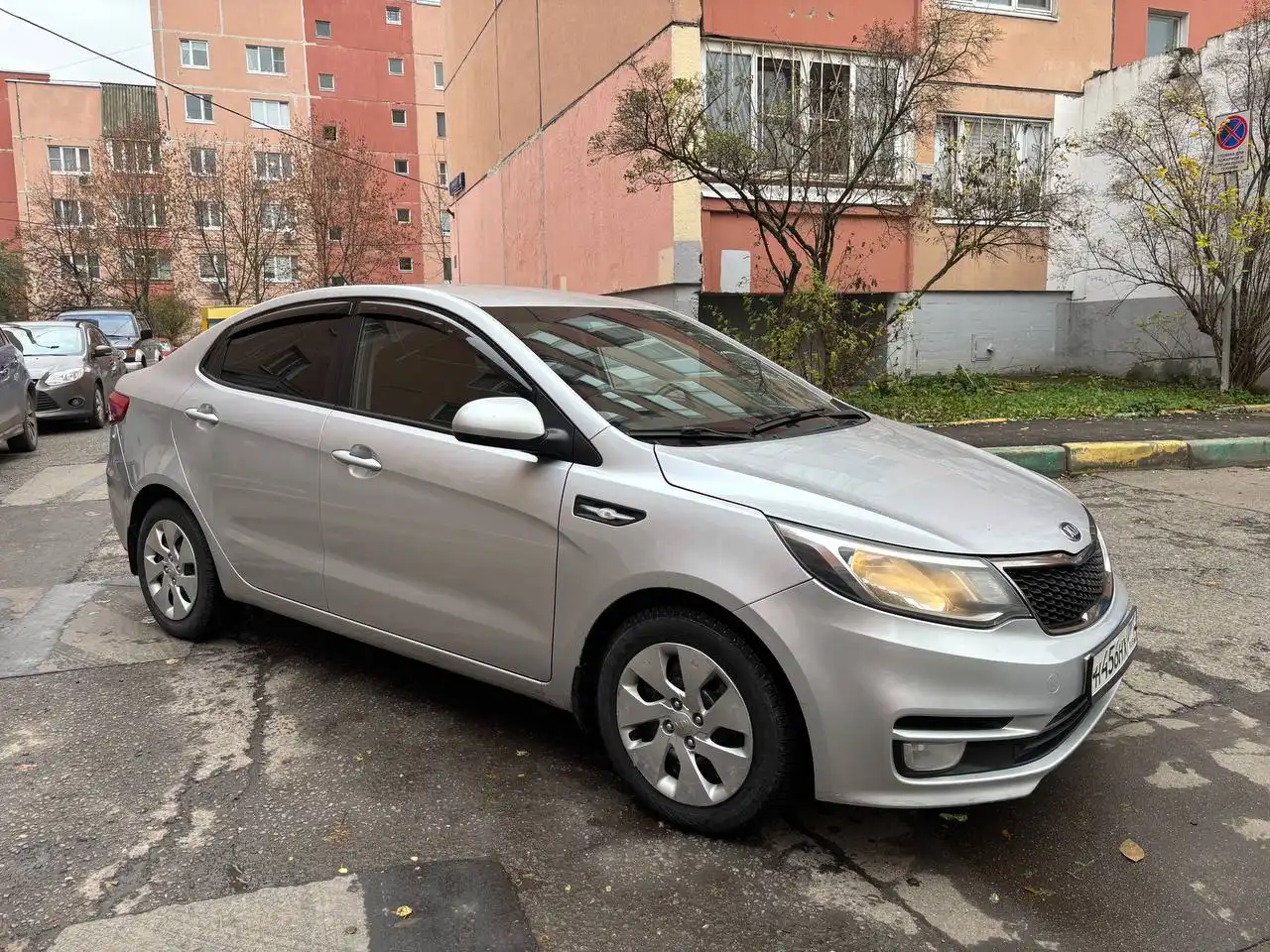 Продажа Kia Rio 2015 года с АКПП