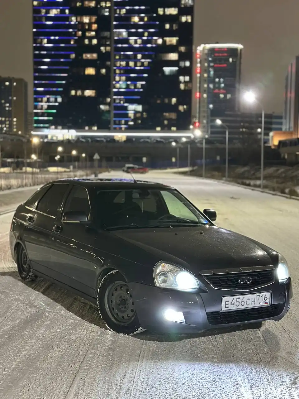 Продам Lada Priora 2 2014 года в максимальной комплектации