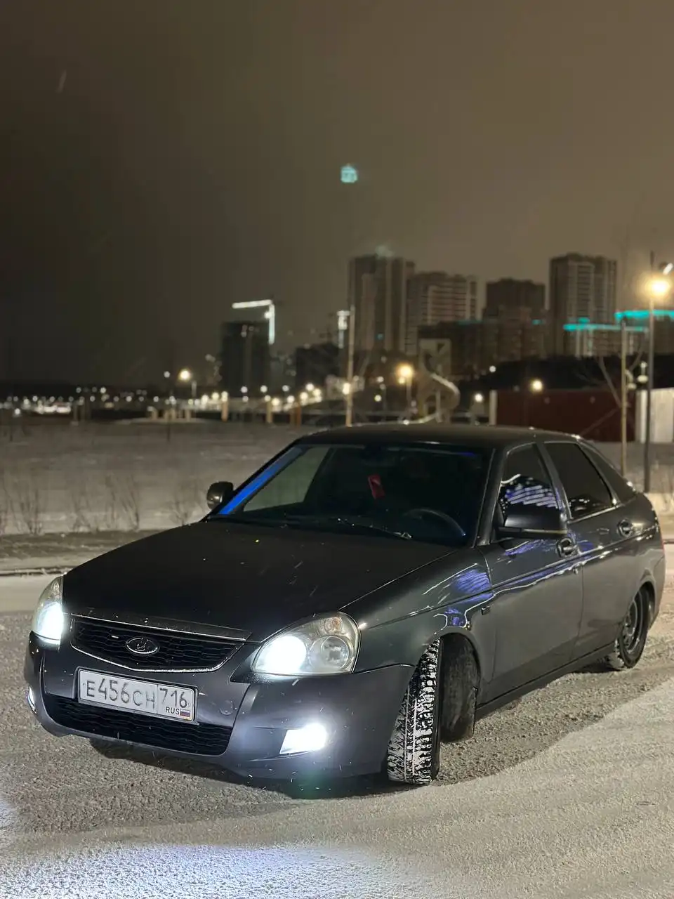 Продам Lada Priora 2 2014 года в максимальной комплектации