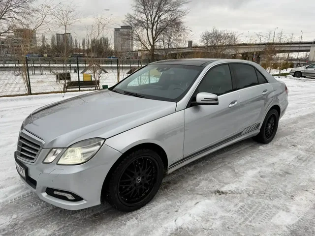 Mercedes E-Klasse 2009 3.0 дизель 4matic в максимальной комплектации - Авто в Москва