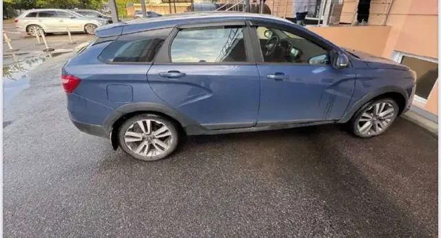 Продажа LADA VESTA 2019 года с аукциона по банкротству - Авто в Москва