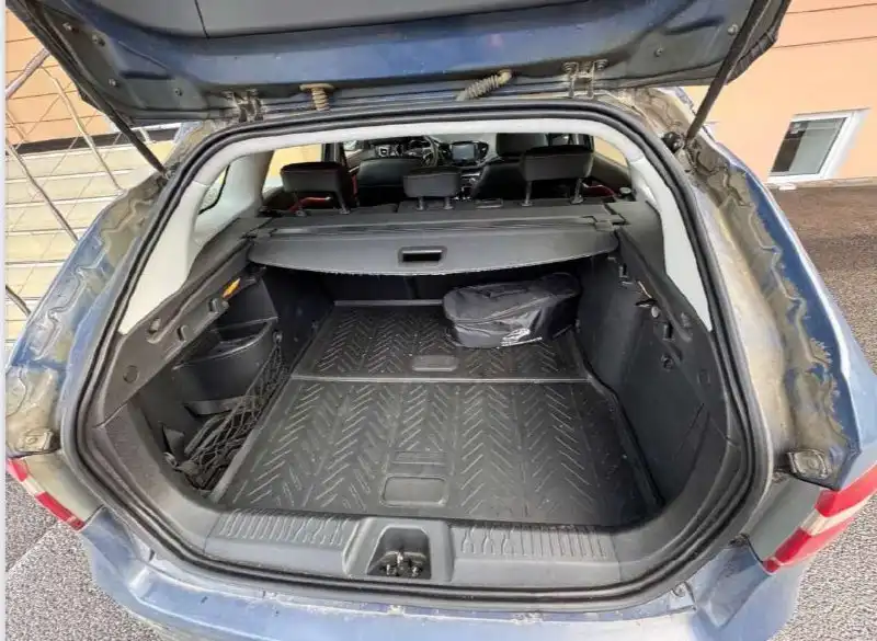 Продажа LADA VESTA 2019 года с аукциона по банкротству