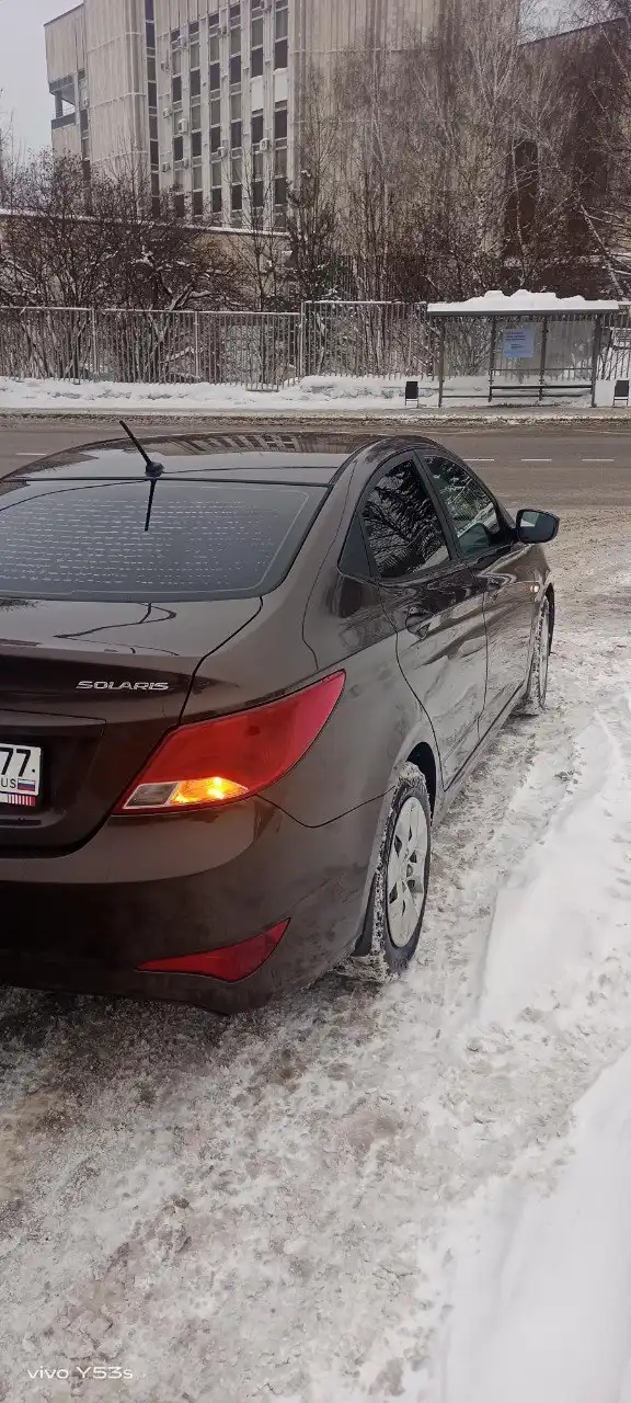Hyundai Solaris 1.6 МТ с подогревами и хорошей комплектацией