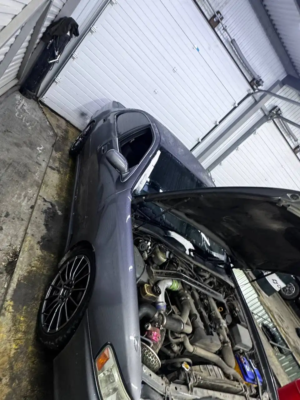 Продажа Toyota Corolla 90-го кузова с турбо, фулл тапами и вписанным двигателем