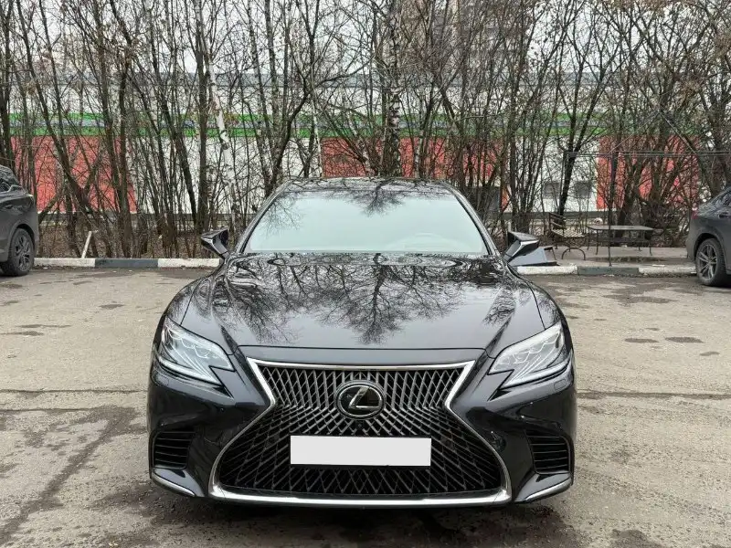 Lexus LS 2018 в отличном состоянии - Легковые автомобили (Авто) в Москва