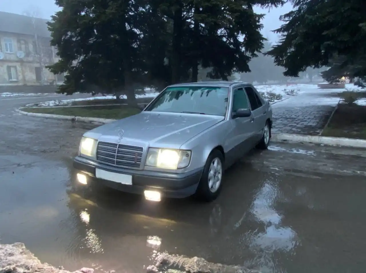 Продажа Mercedes-Benz 230 W124 E-Klasse 1988 года