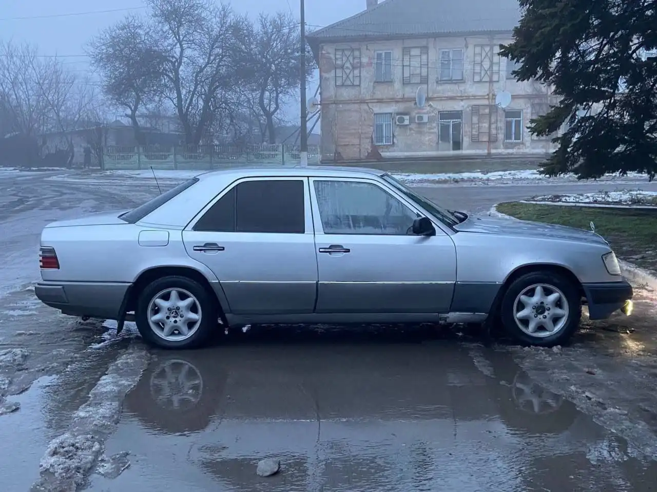 Продажа Mercedes-Benz 230 W124 E-Klasse 1988 года