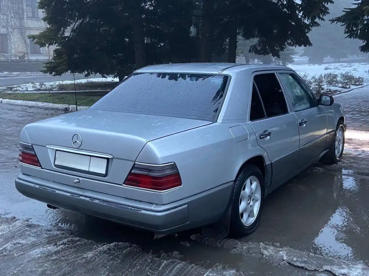 Продажа Mercedes-Benz 230 W124 E-Klasse 1988 года