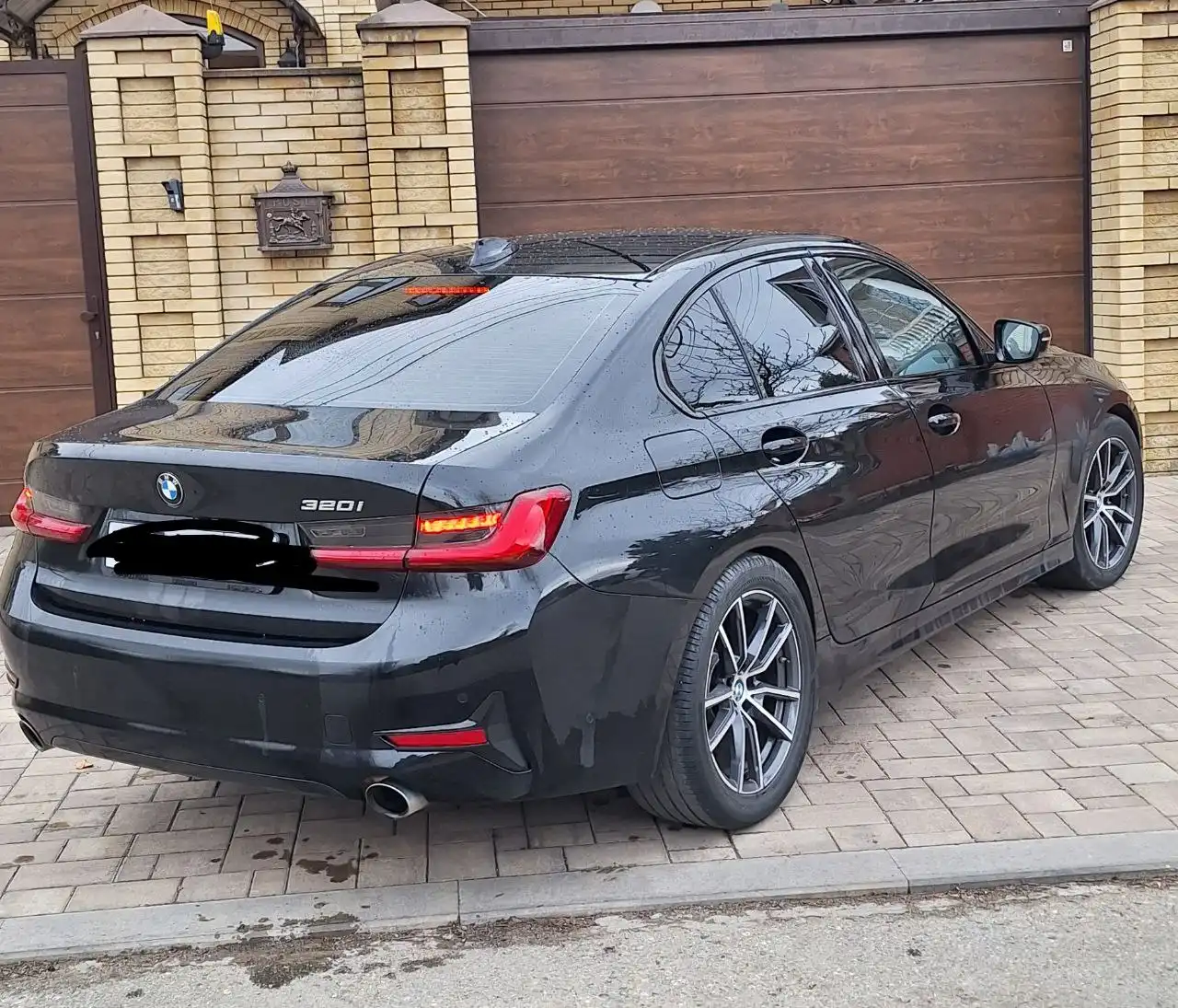 BMW 3 2020 года с пробегом 150 000 км