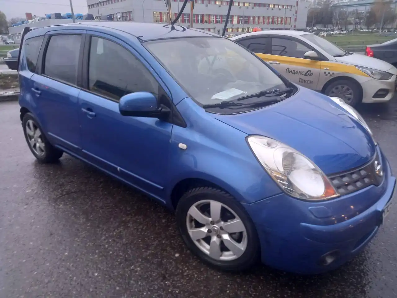 Продажа Nissan Note 2006 года с автоматом - Легковые автомобили (Авто) в Москва