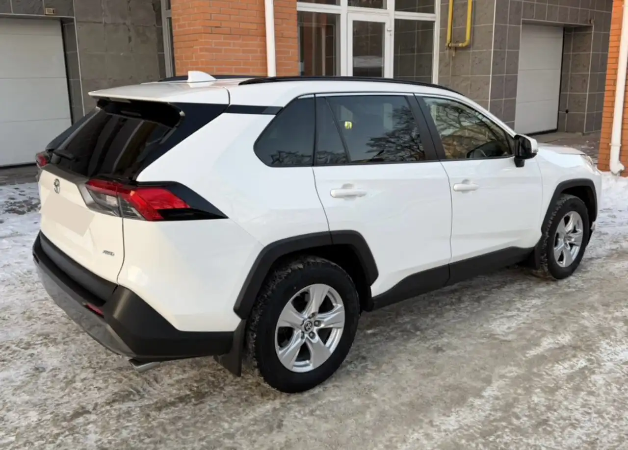 Toyota RAV4 2019 года с пробегом 82 тыс. км - Кроссовер (Авто) в Москва