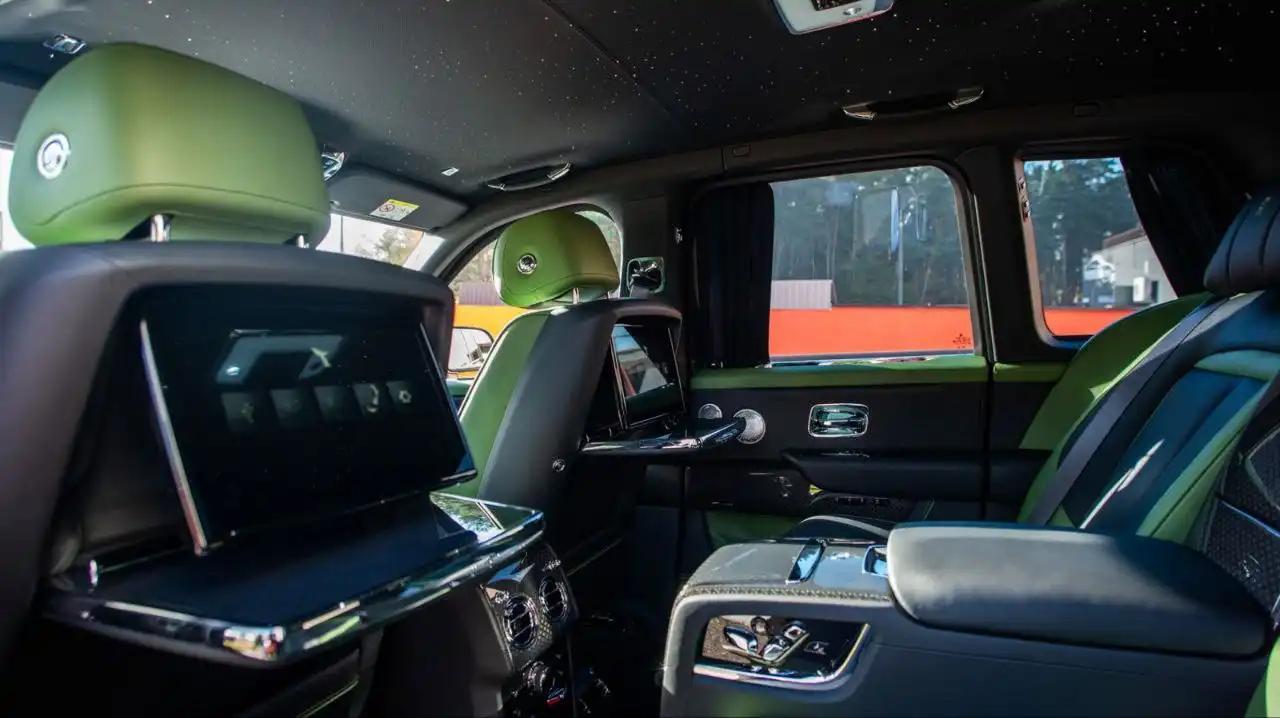 Rolls-Royce Cullinan Black Badge II 2025 в наличии - Внедорожники (Авто) в Москва