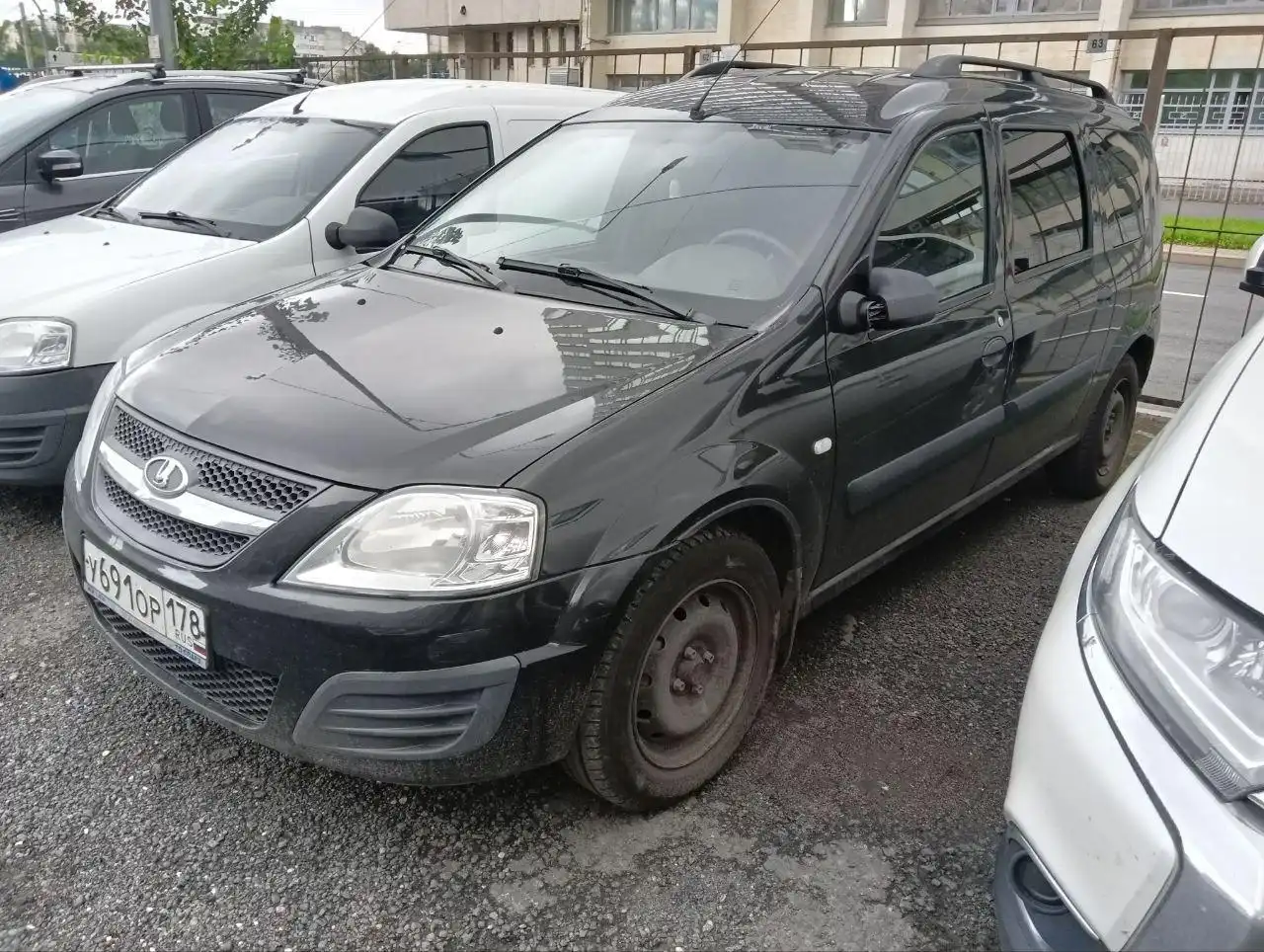 LADA LARGUS 2016 на торгах по банкротству в Санкт-Петербурге - Легковые автомобили (Авто) в Санкт-Петербург