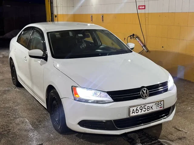 Volkswagen Jetta 6 115 л.с USA 2014 год - частное объявление в Бердянск