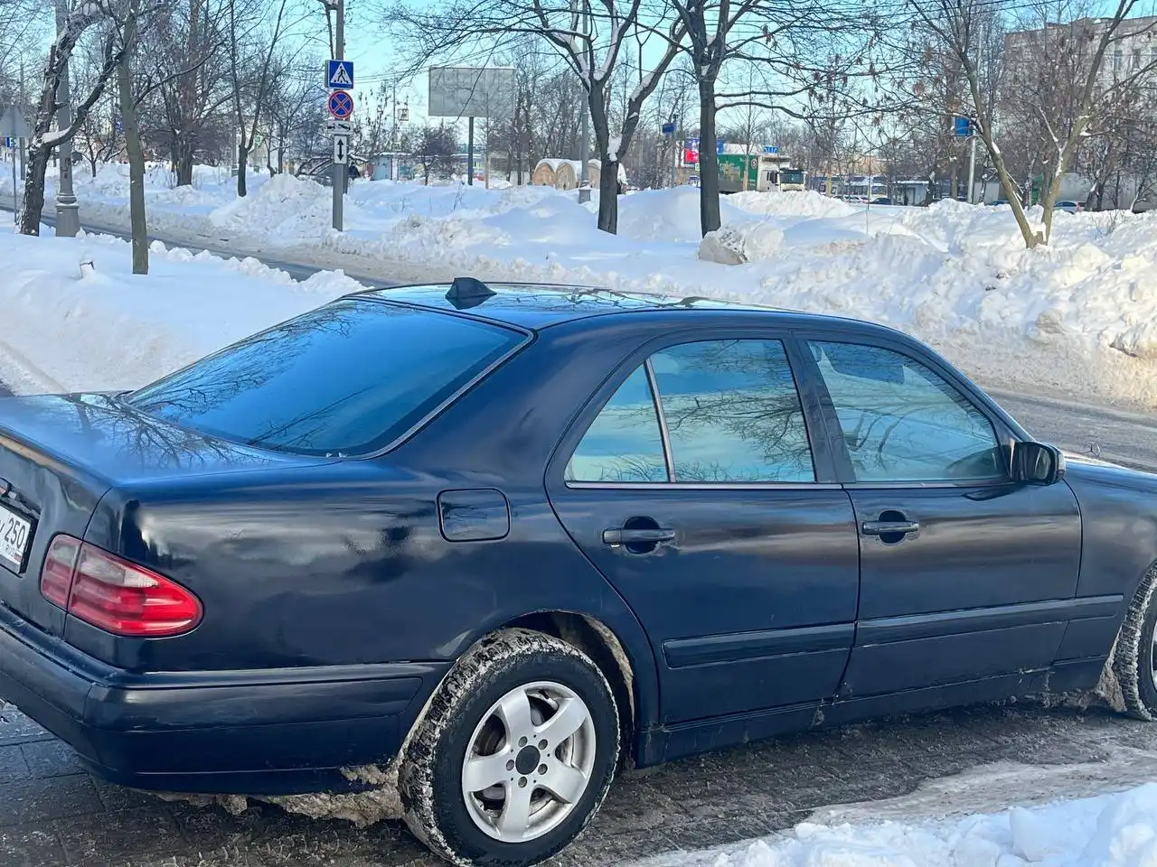 Mercedes W210 2.4AT 1999 года в Москве - Легковые автомобили (Авто) в Москва