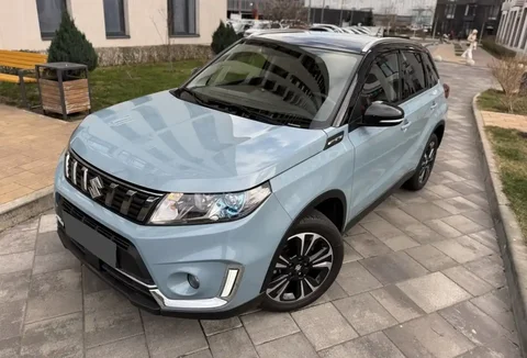 Suzuki Vitara 2021 б/у - Кроссоверы/SUV в Москва