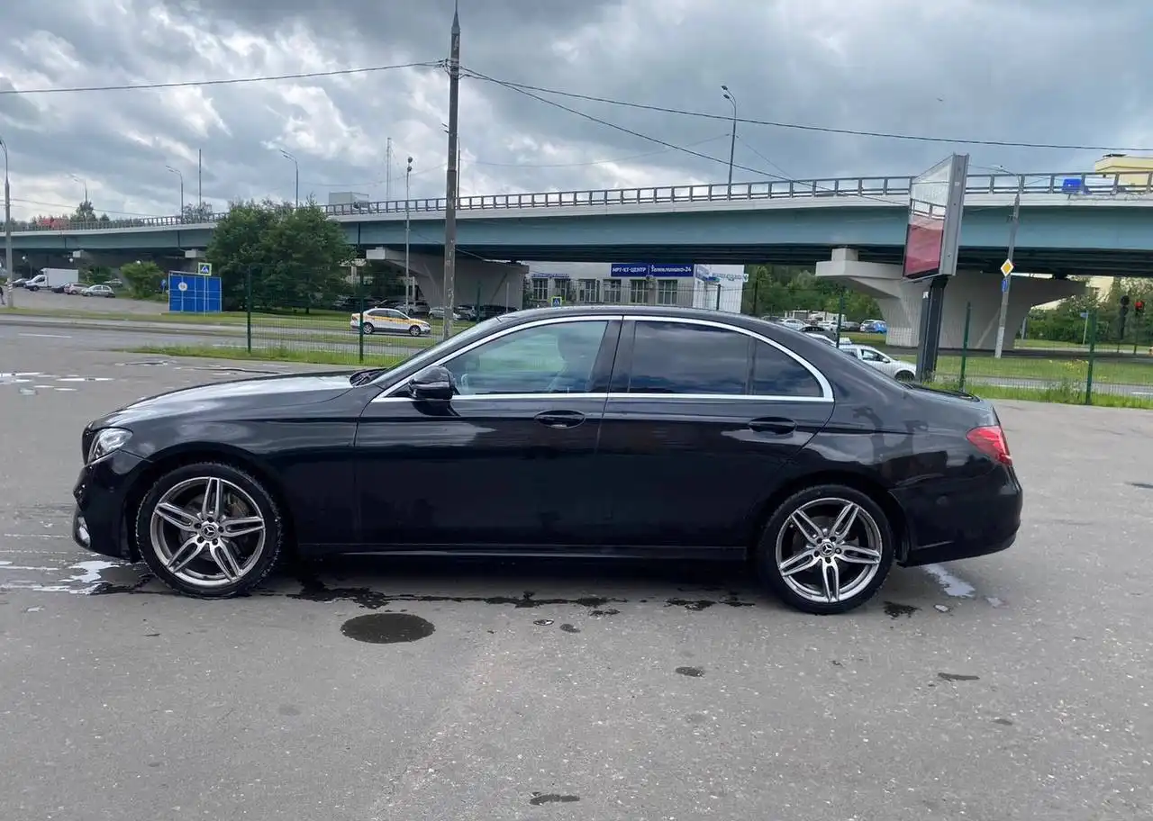 Мерседес Е220d 4 matic 2020 года с пробегом 320000 км - Легковые автомобили (Авто) в Москва