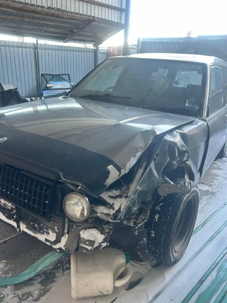 Toyota Crown 130 универсал 1991 г.в., аварийная, с запчастями - Легковые автомобили (Авто) в Лесозаводск