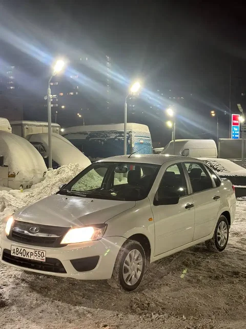 Лада Гранта 2017 года, полная комплектация, пробег 155000 км - Легковые автомобили в Москва