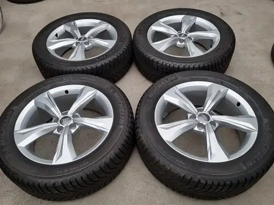 Колеса Audi Q5 оригинальные - Запчасти (Авто) в Москва