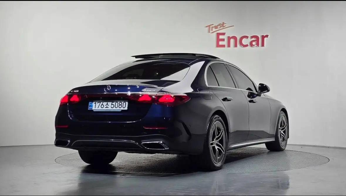 Mercedes E300 4Matic 2024 года с пробегом 17,000 км - Авто в Омск