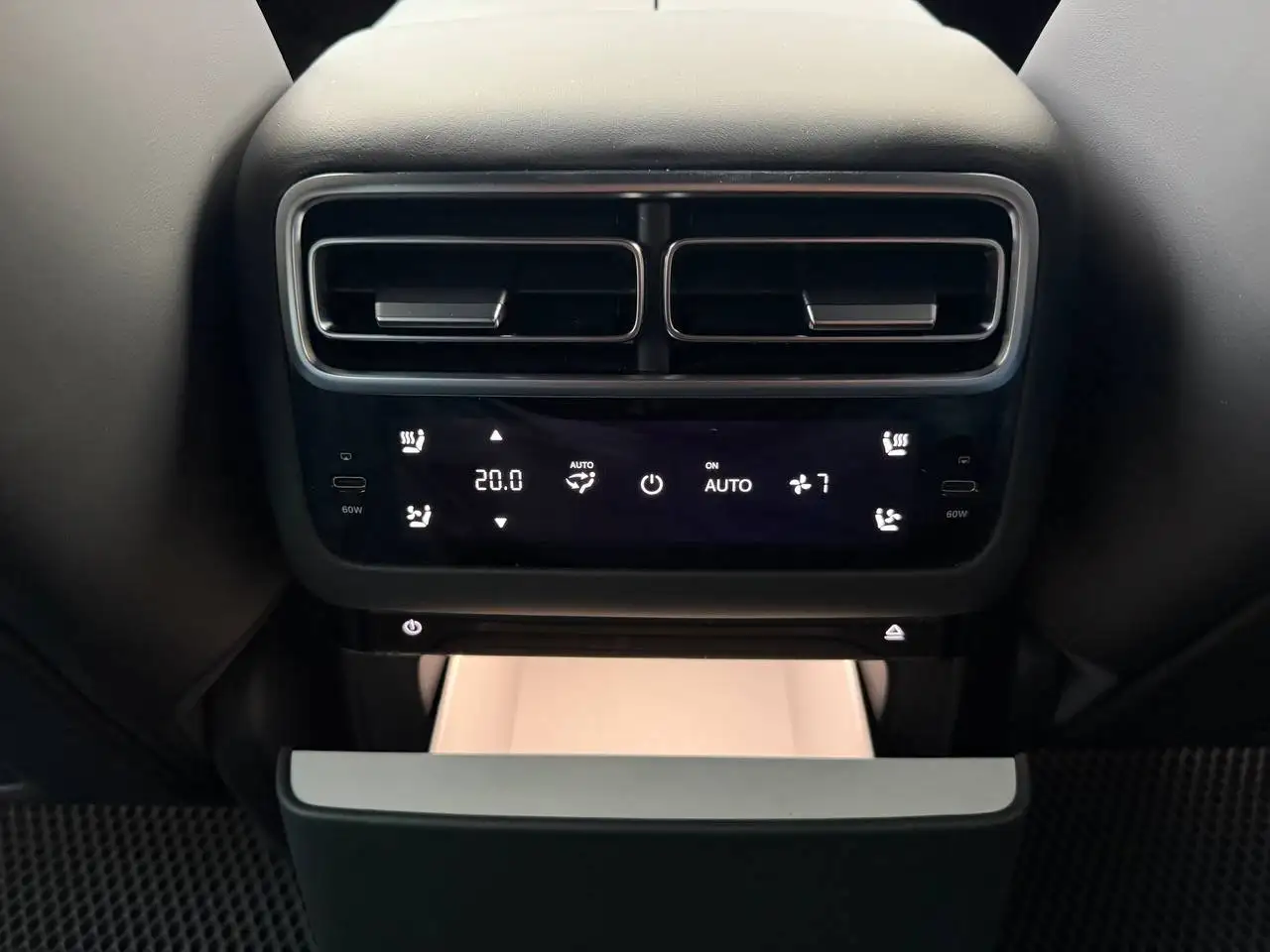 Продажа LiXiang Li6 1.5AT MAX 2024 - Легковые автомобили (Авто) в Москва