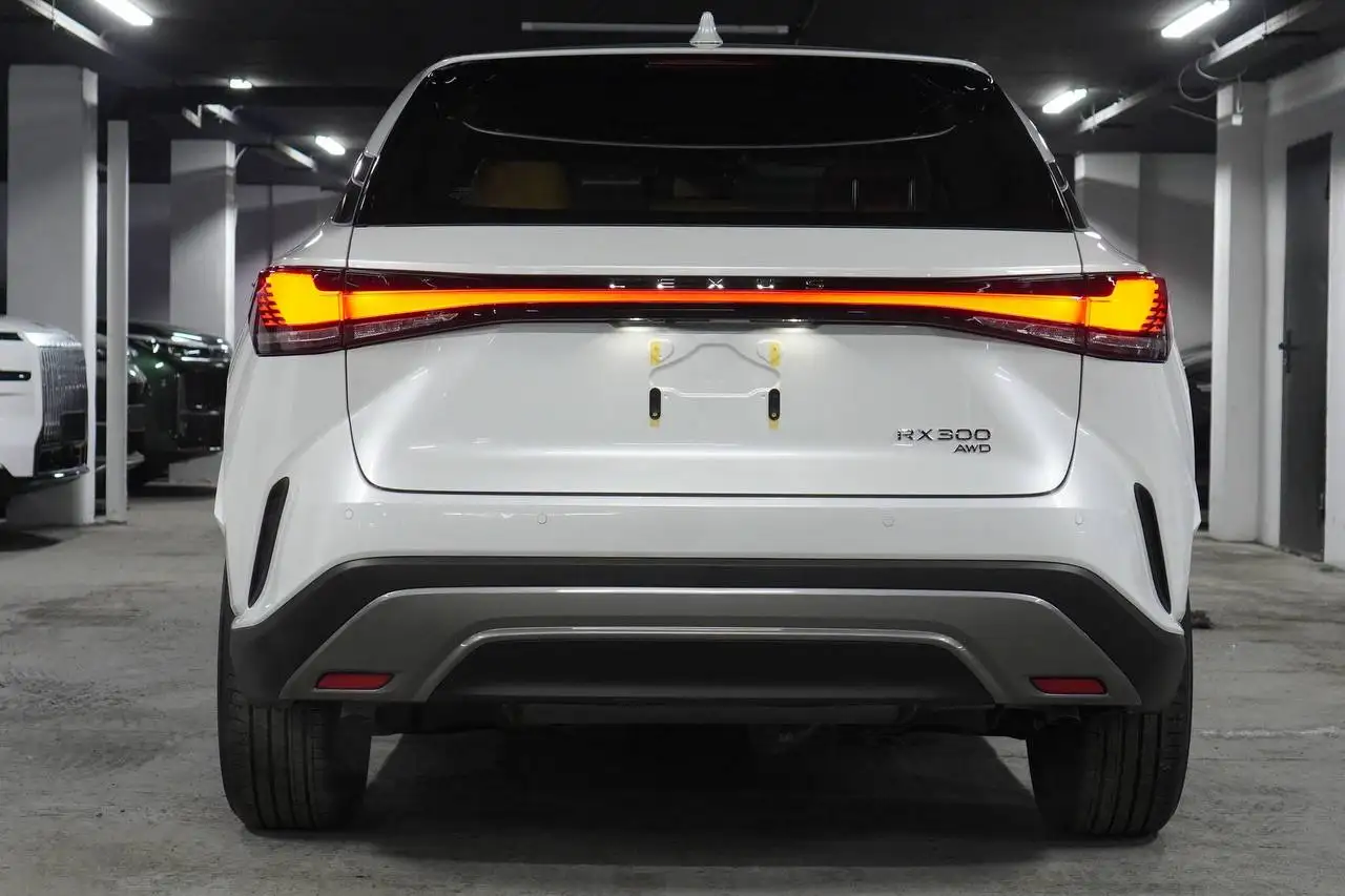 Lexus RX300 2025 года в Москве - Авто в Москва