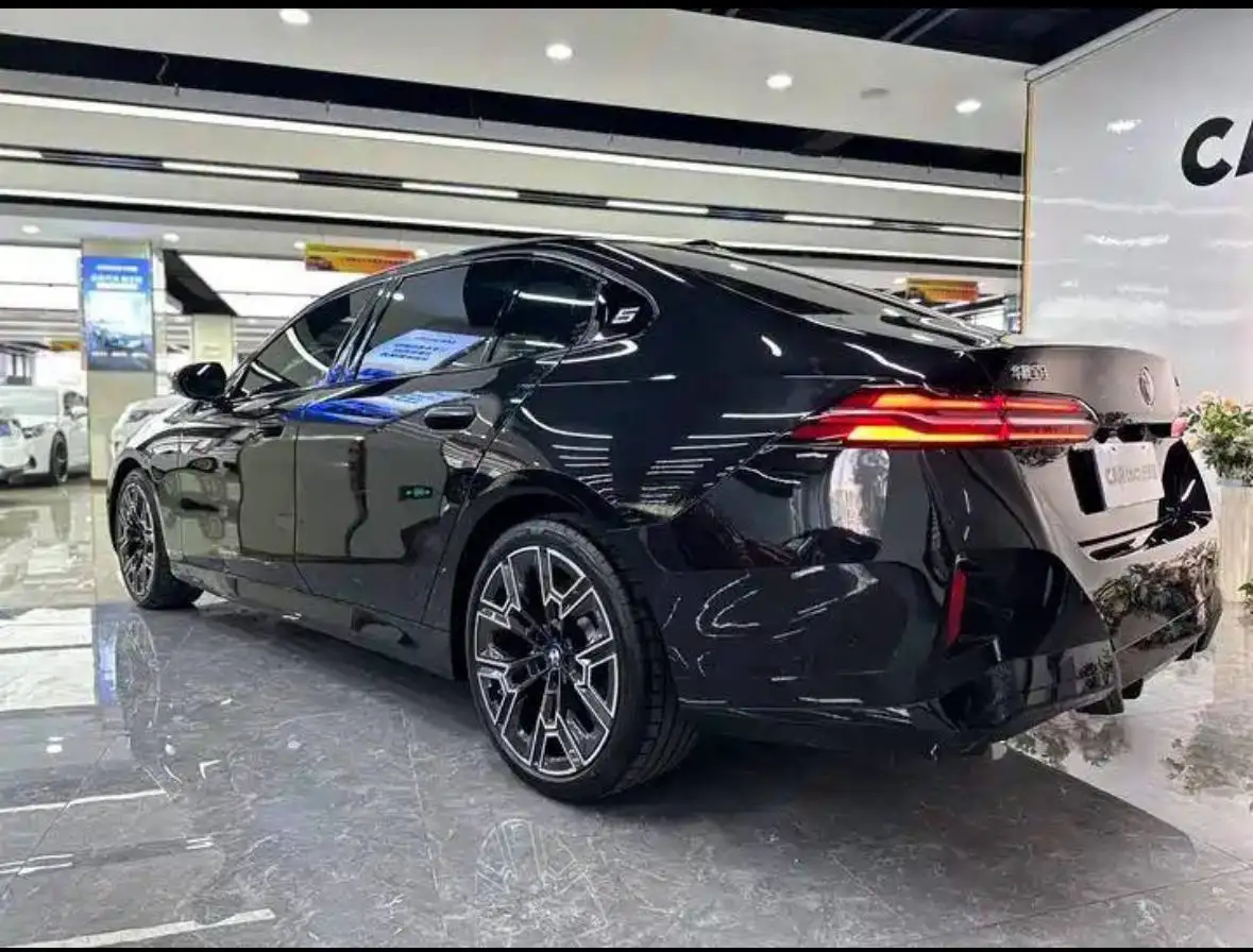 BMW 530Li xDrive (258 лс) с полным приводом - Легковые автомобили (Авто) в Москва