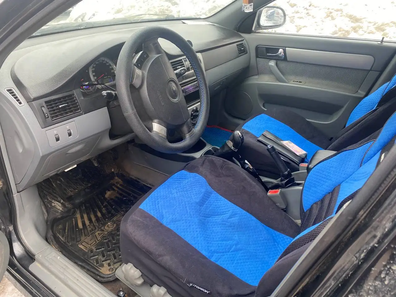 Продажа автомобиля 8 лет, 3 хозяина, 1.6 МТ - Авто в Москва