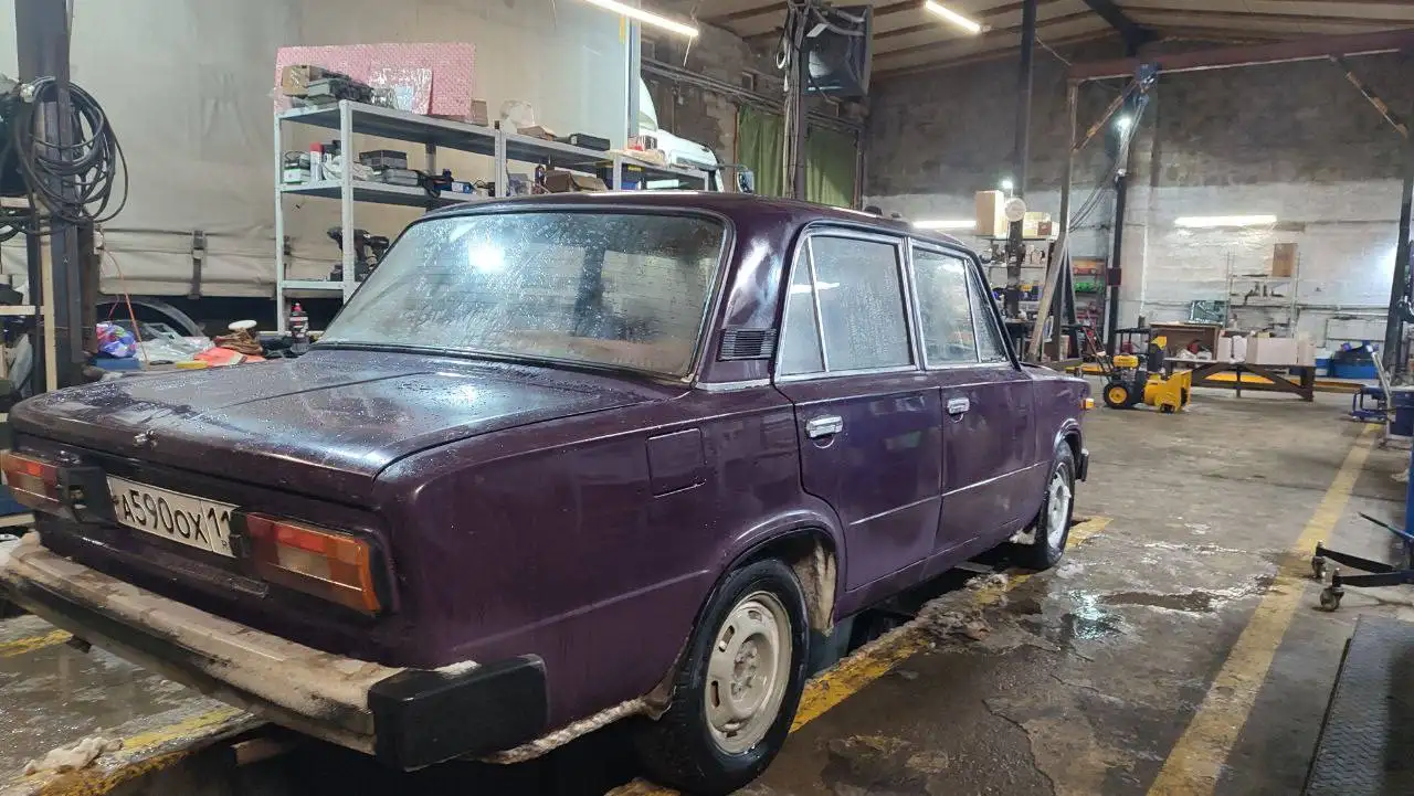 Продажа автомобиля с документами и зимней резиной - Авто в Москва