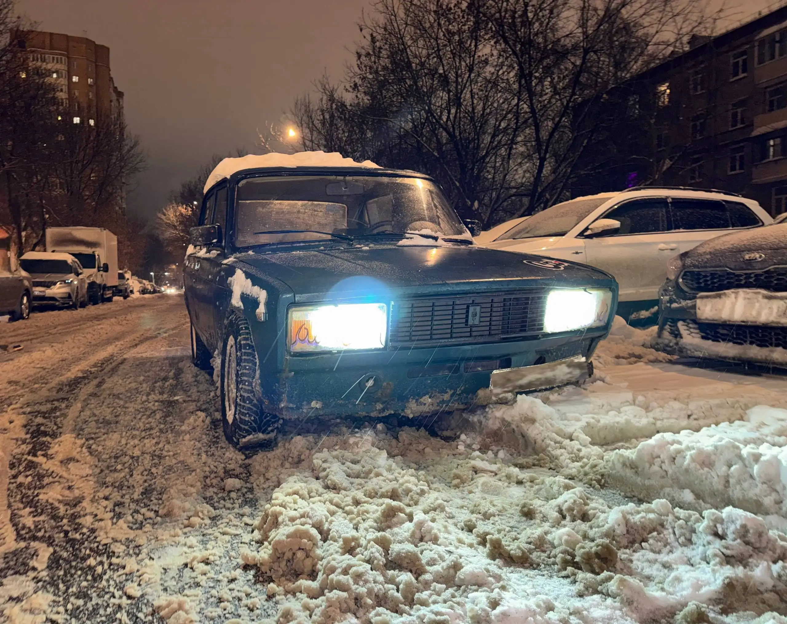 ВАЗ 2105 с новым мотором - Легковые автомобили (Авто) в Москва