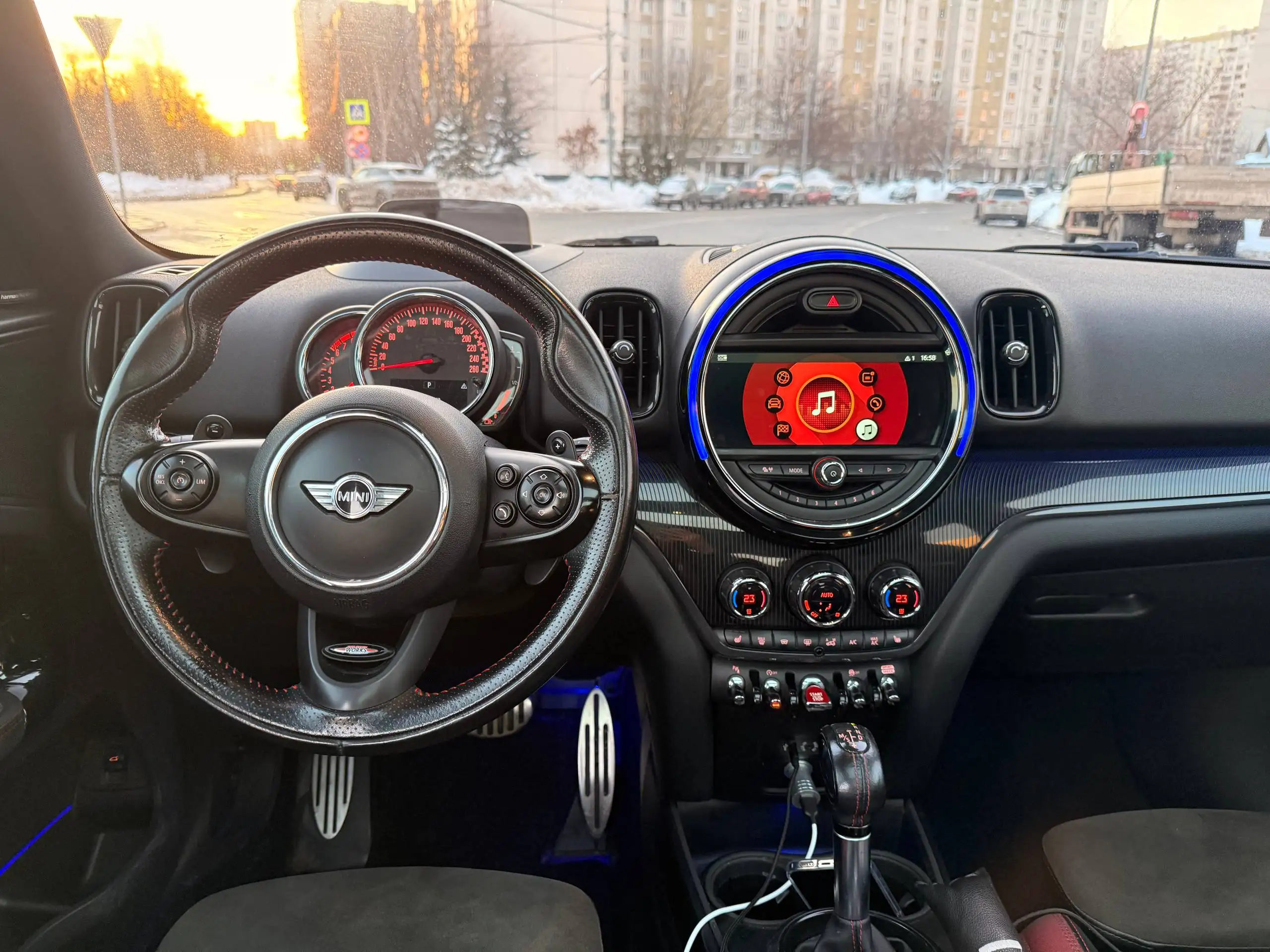 Mini John Cooper Works 2017 максимальная комплектация - Авто в Москва