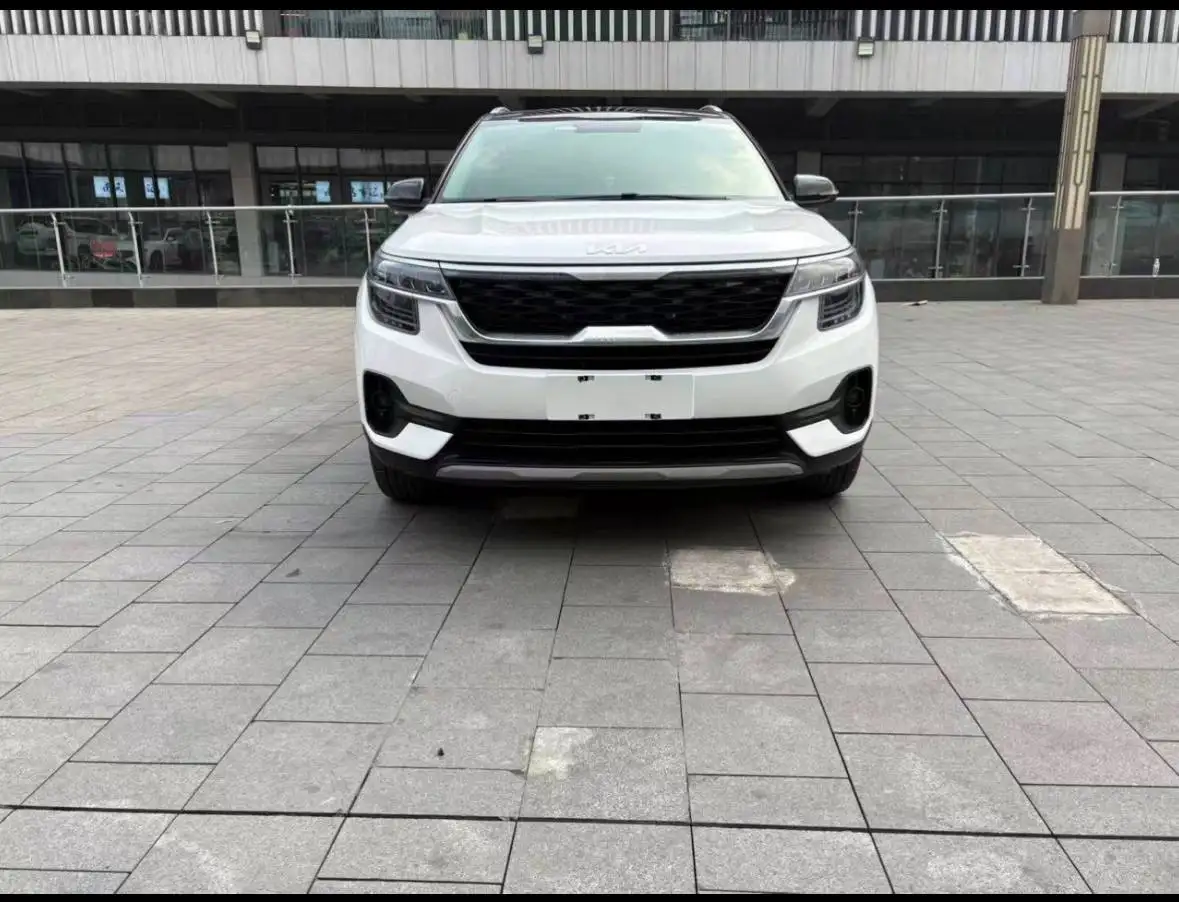 Продажа KIA SELTOS 2022 года с пробегом 23,000 км - Легковые автомобили (Авто) в Москва