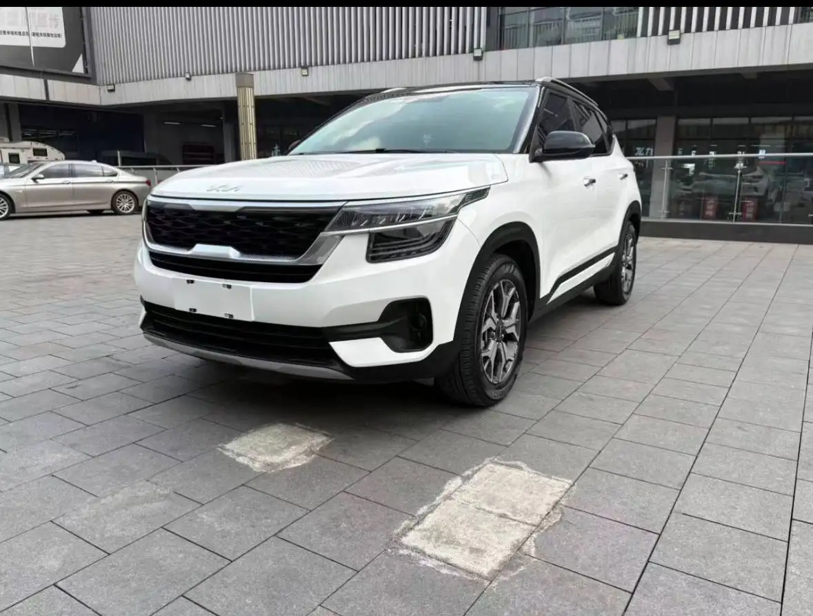 Продажа KIA SELTOS 2022 года с пробегом 23,000 км - Легковые автомобили (Авто) в Москва