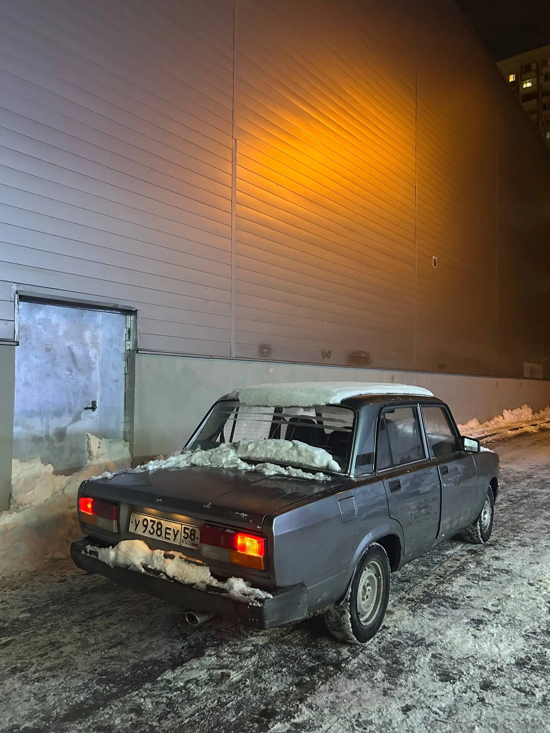 Продажа ВАЗ 2107 2010 года с хорошим состоянием - Легковые автомобили (Авто) в Москва