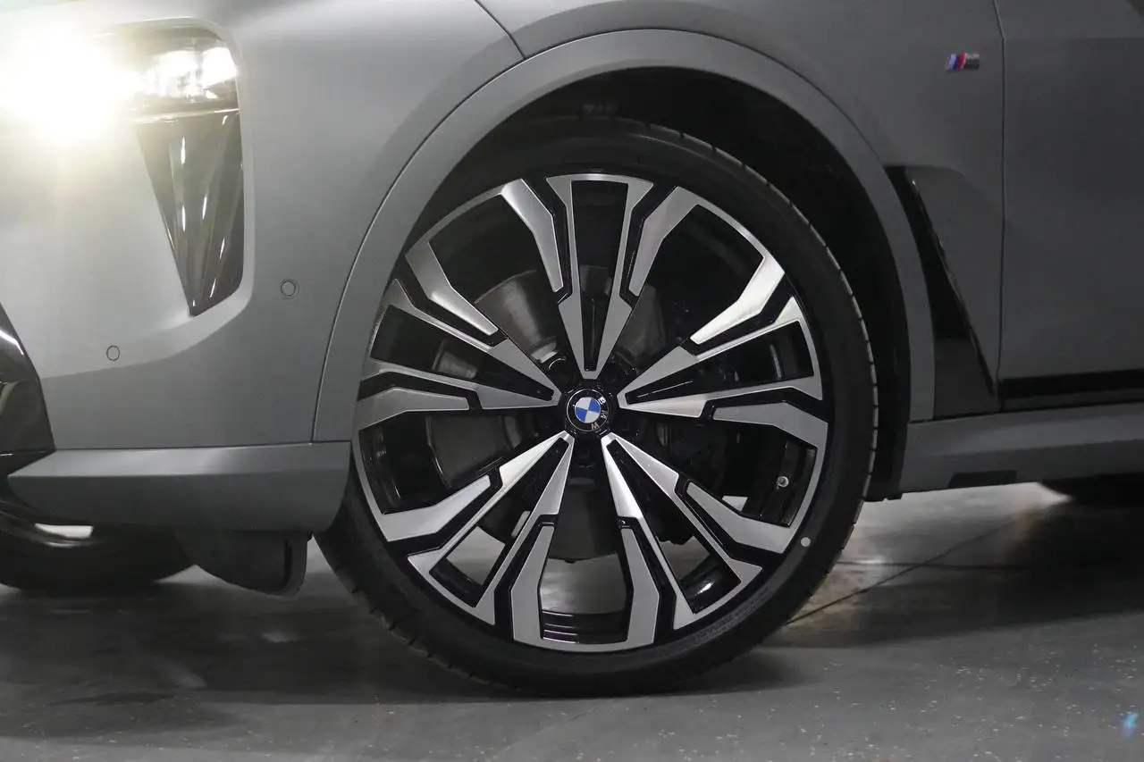 BMW X7 40d M-sport Pro 2025 года в Москве - Авто в Москва