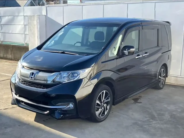 Продажа Honda Stepwgn Spada 2016 года из Японии - Импорт в Москва