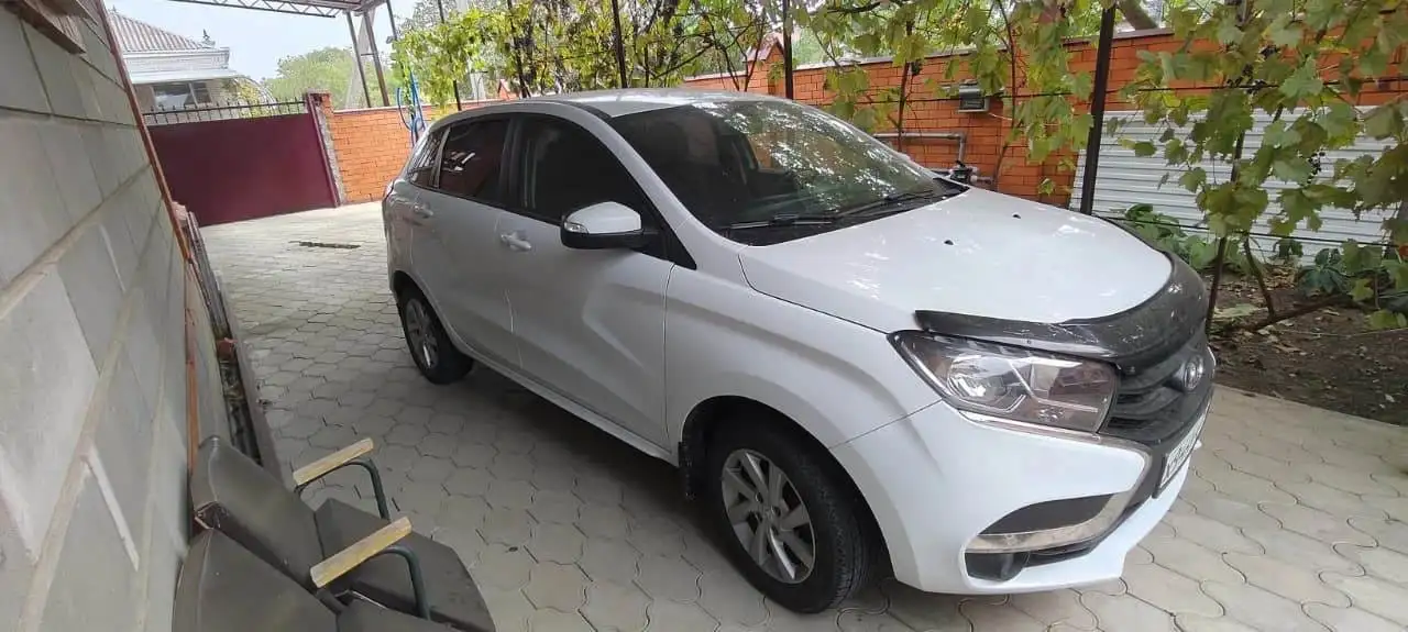 Продажа LADA XRAY 2018 года с 1 ДТП на торгах по банкротству - Авто в Неизвестно