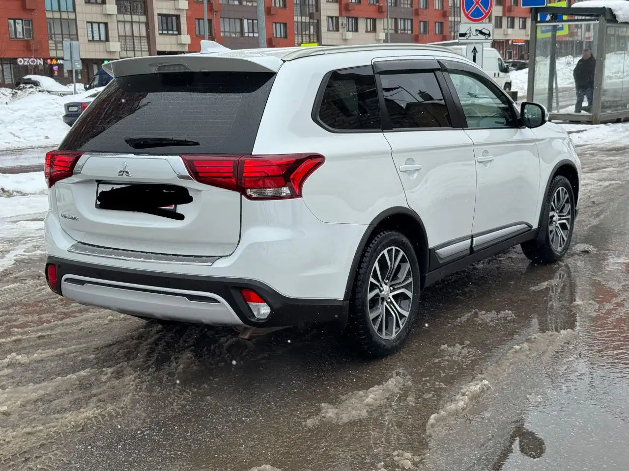 Mitsubishi Outlander 2021 автомат 2.0 бензин - Авто в Москва