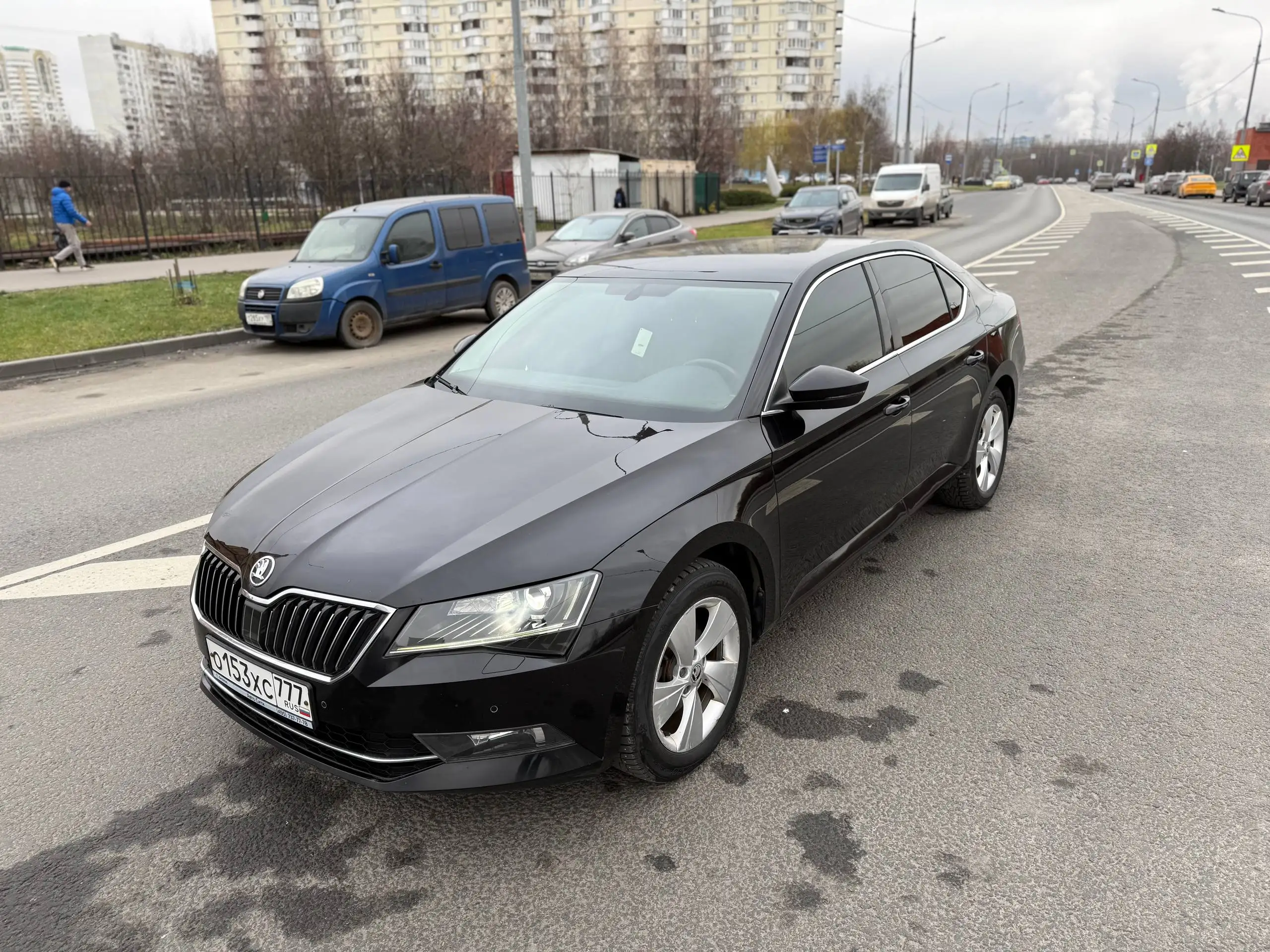 Продажа Skoda Superb 2017 года в Москве - Легковые автомобили (Авто) в Москва