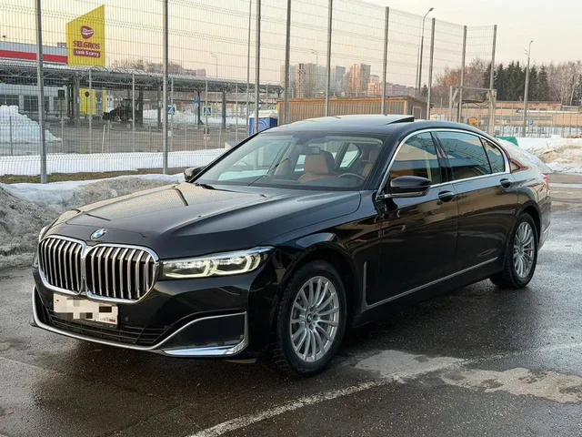 BMW 7 серии G12 2019 года 730Ld Xdrive - Грузовики и автобусы в Москва