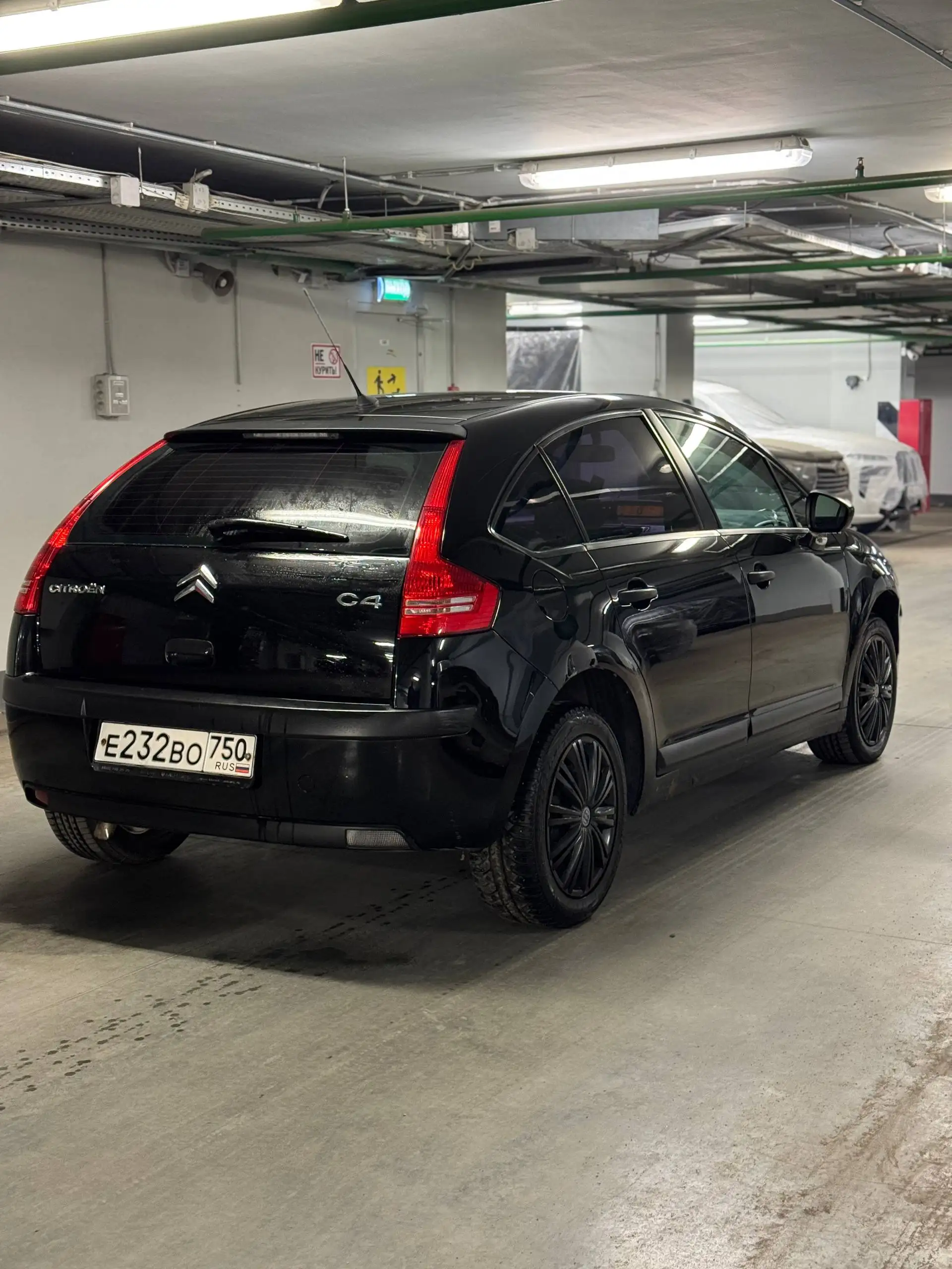 Автомобиль 1.6 автомат в родном окрасе - Авто в Москва