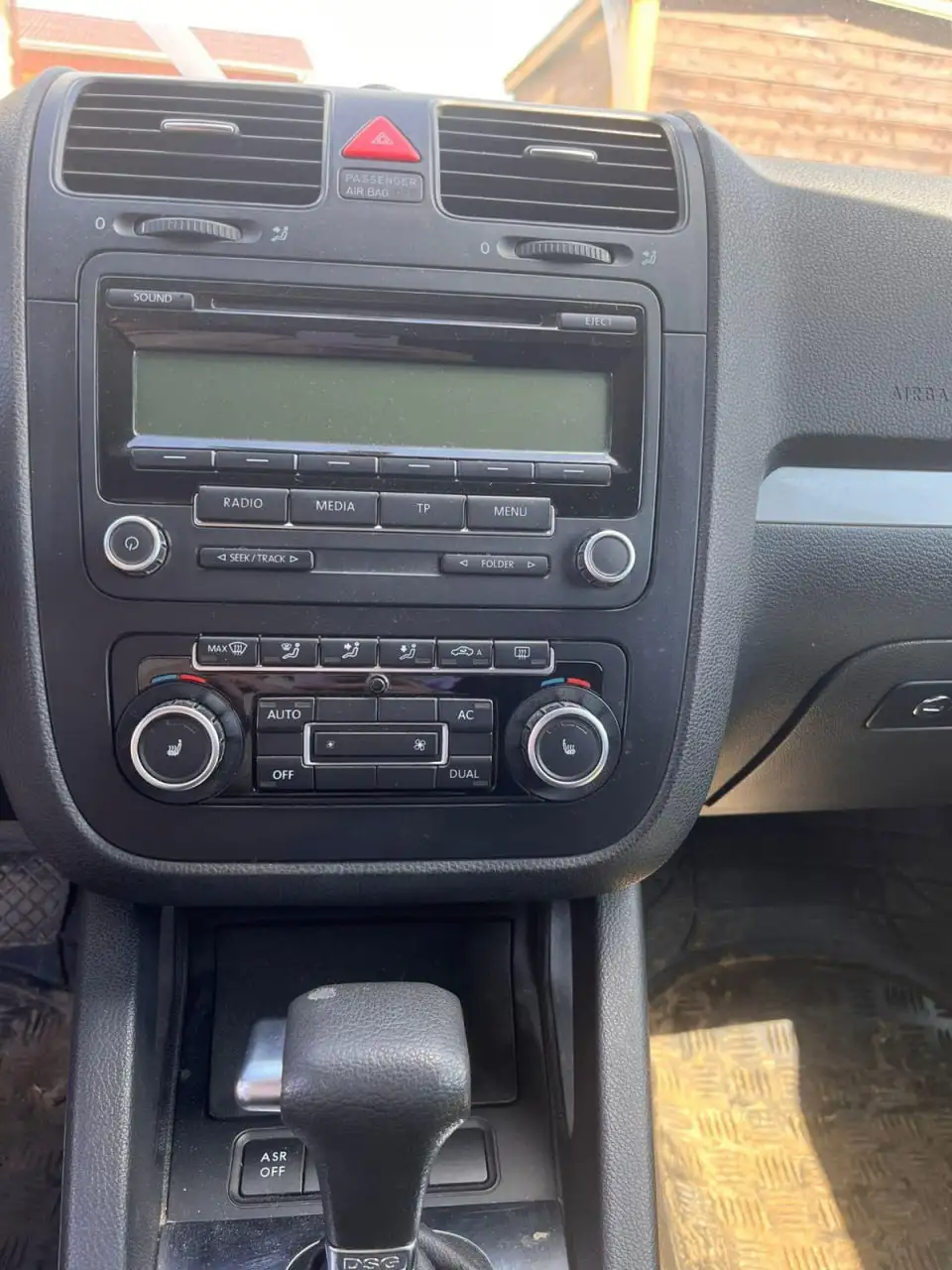 VOLKSWAGEN JETTA 2010 г.в. на торгах по банкротству - Авто в Неизвестно