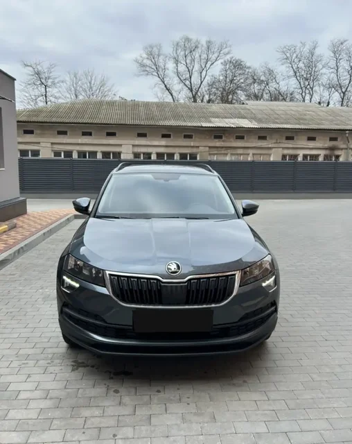 Шкода Карок 2018 в безупречном состоянии - Авто в Москва