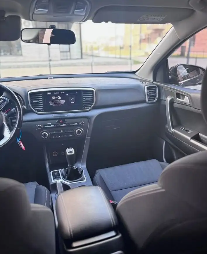 Kia Sportage 2021 бензин 1.59 л - Авто в Москва