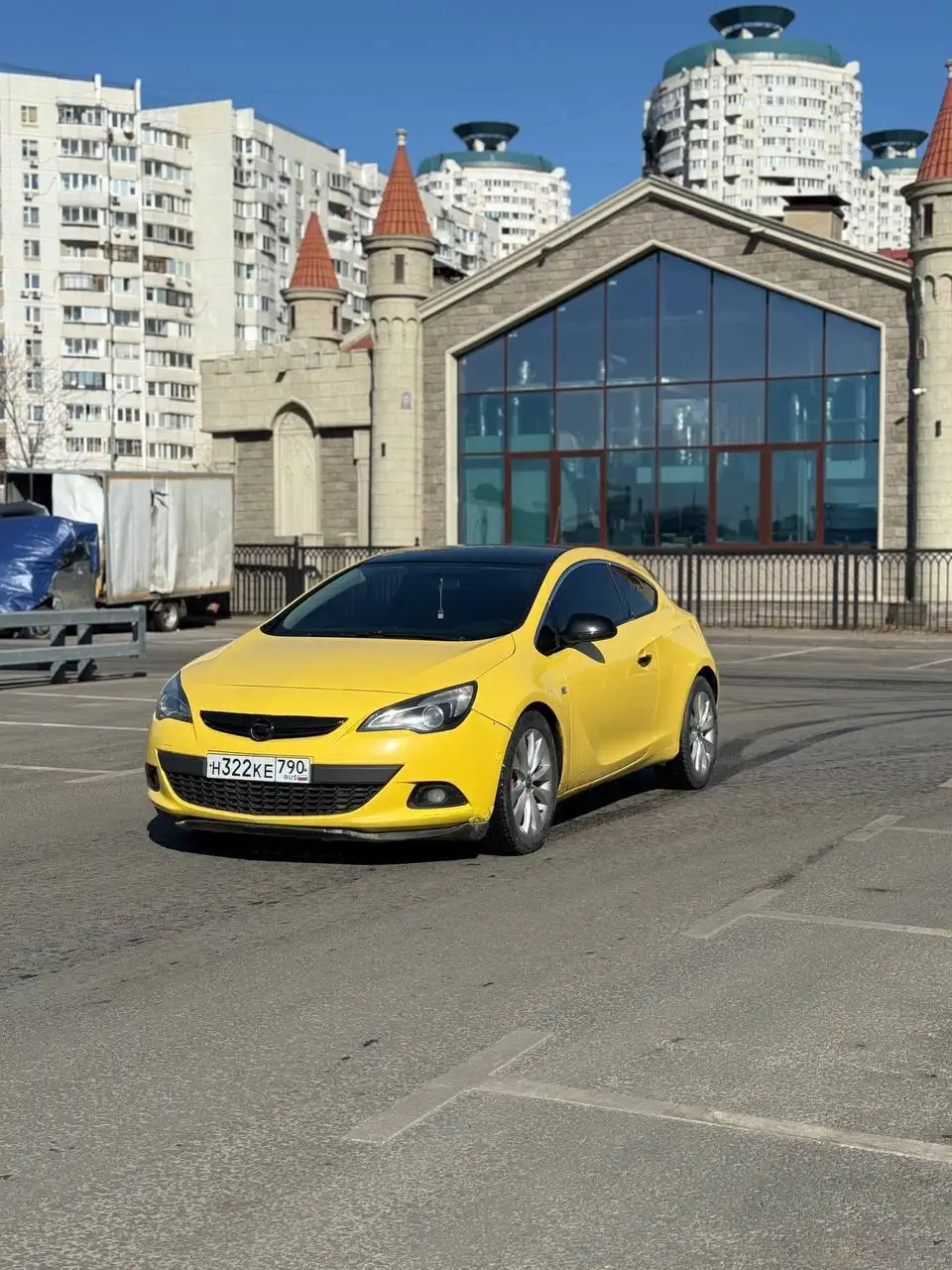 OPEL ASTRA GTC 2013 Рестайлинг - Легковые автомобили (Авто) в Москва