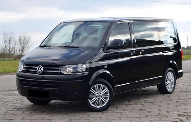 Volkswagen Multivan 2011 года - Шины в Москва