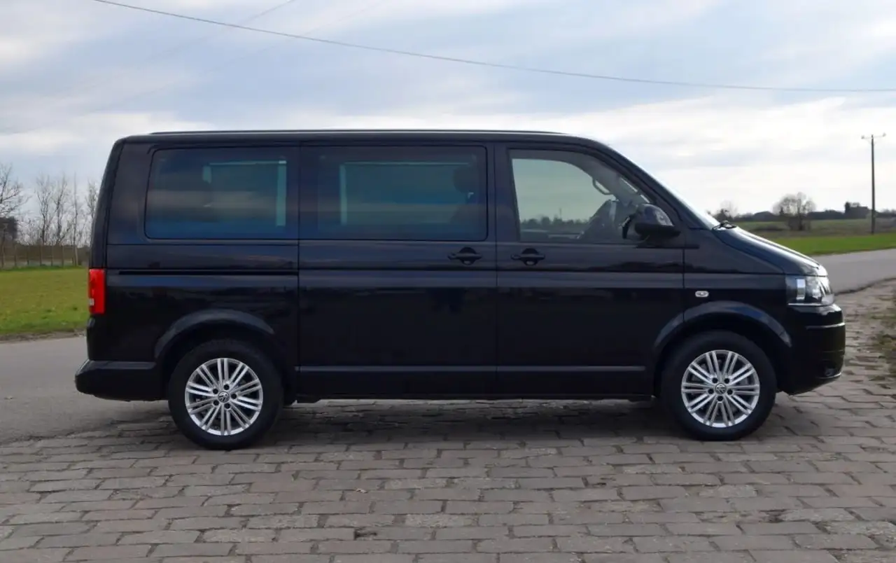 Volkswagen Multivan 2011 года - Минивэн (Авто) в Москва